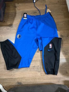 Nike Blue and Black Mens NBA Dallas Maverick’s  Joggers size XLT
